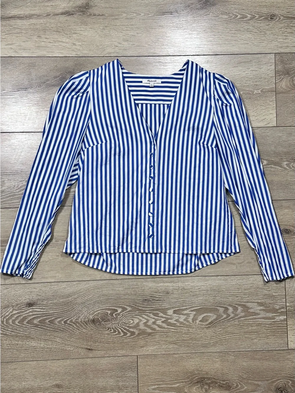 Madewell Stacked Button V-Neck Long Sleeve Top Poplin French Blue
